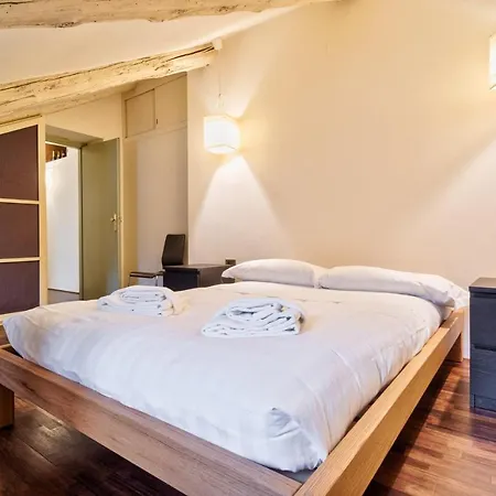Appartement In The Heart Of Luminous Flat